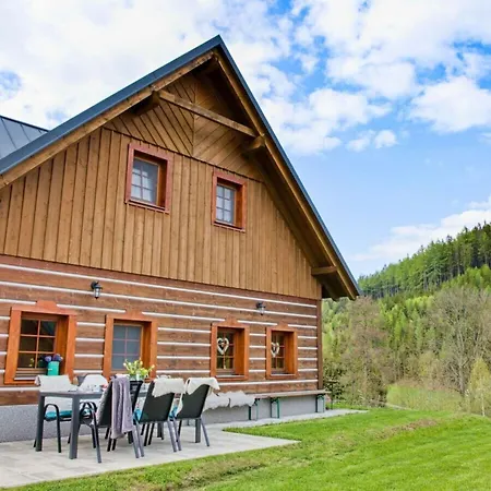 Villa Inviting With Warm Ambience